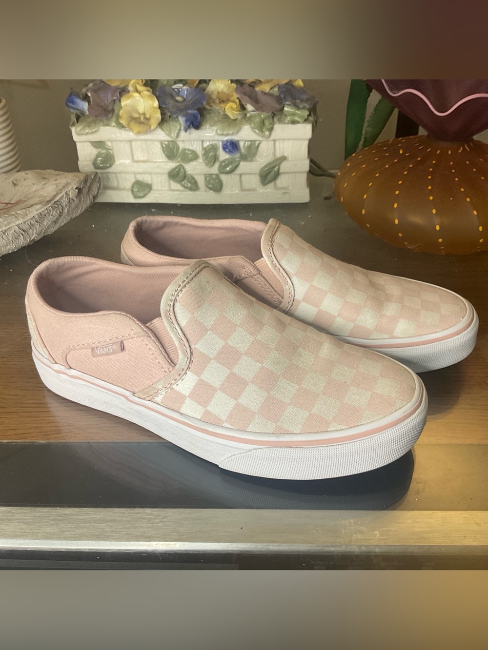VANS WOMENS ASHER SLIP ON SNEAKERS SZ 6
